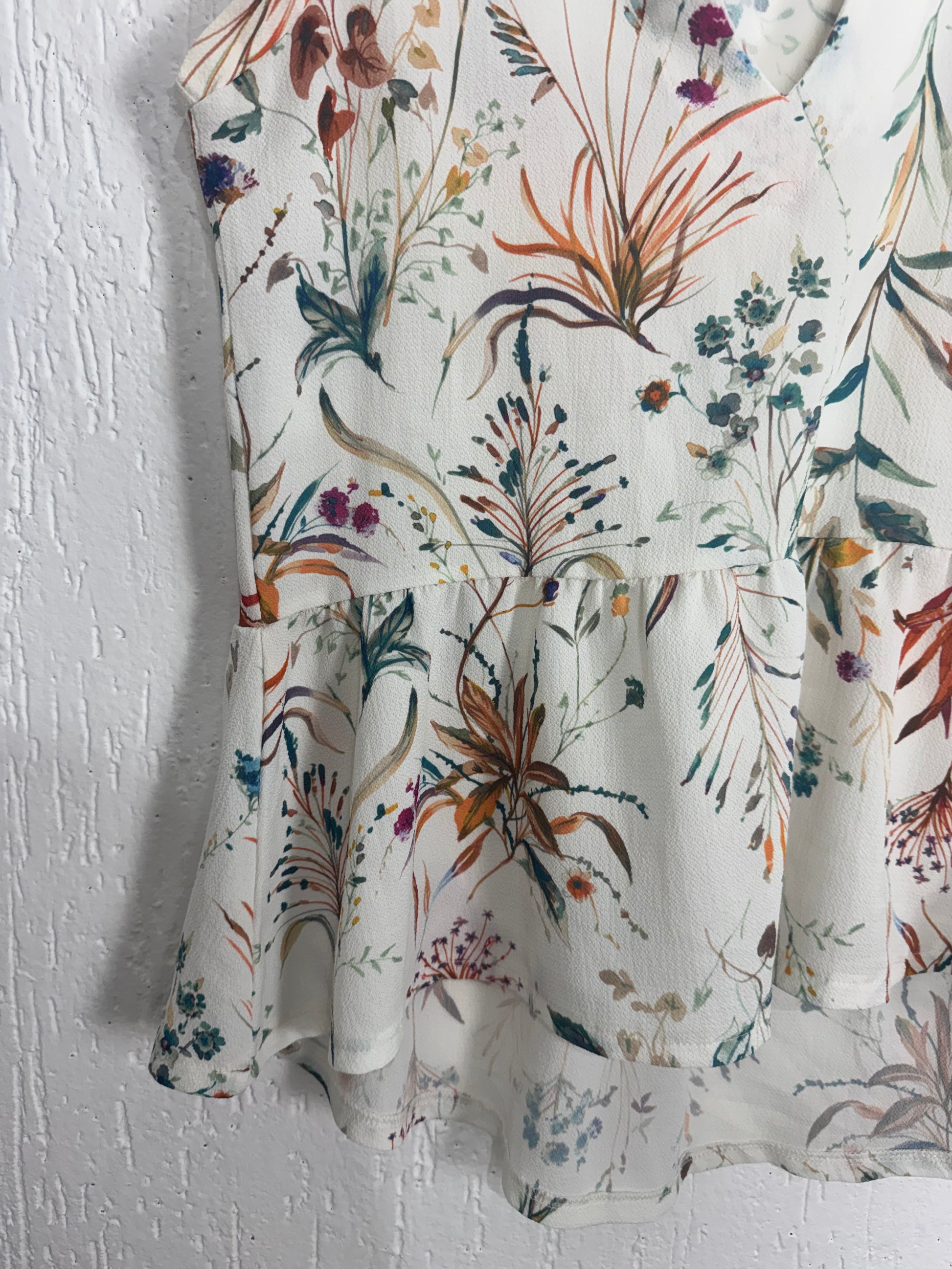 Blusa Floral Peplum Off-White