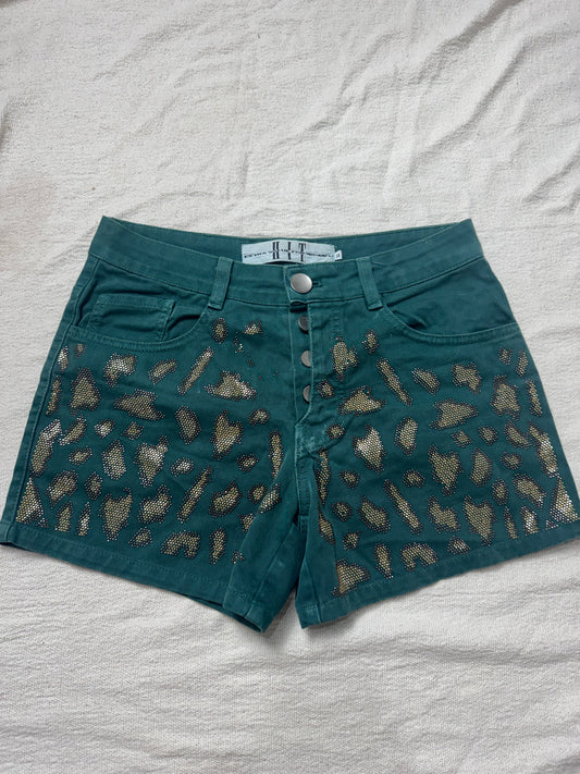 Short Jeans Sarja Verde com Aplicações