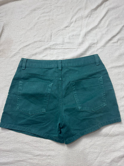 Short Jeans Sarja Verde com Aplicações