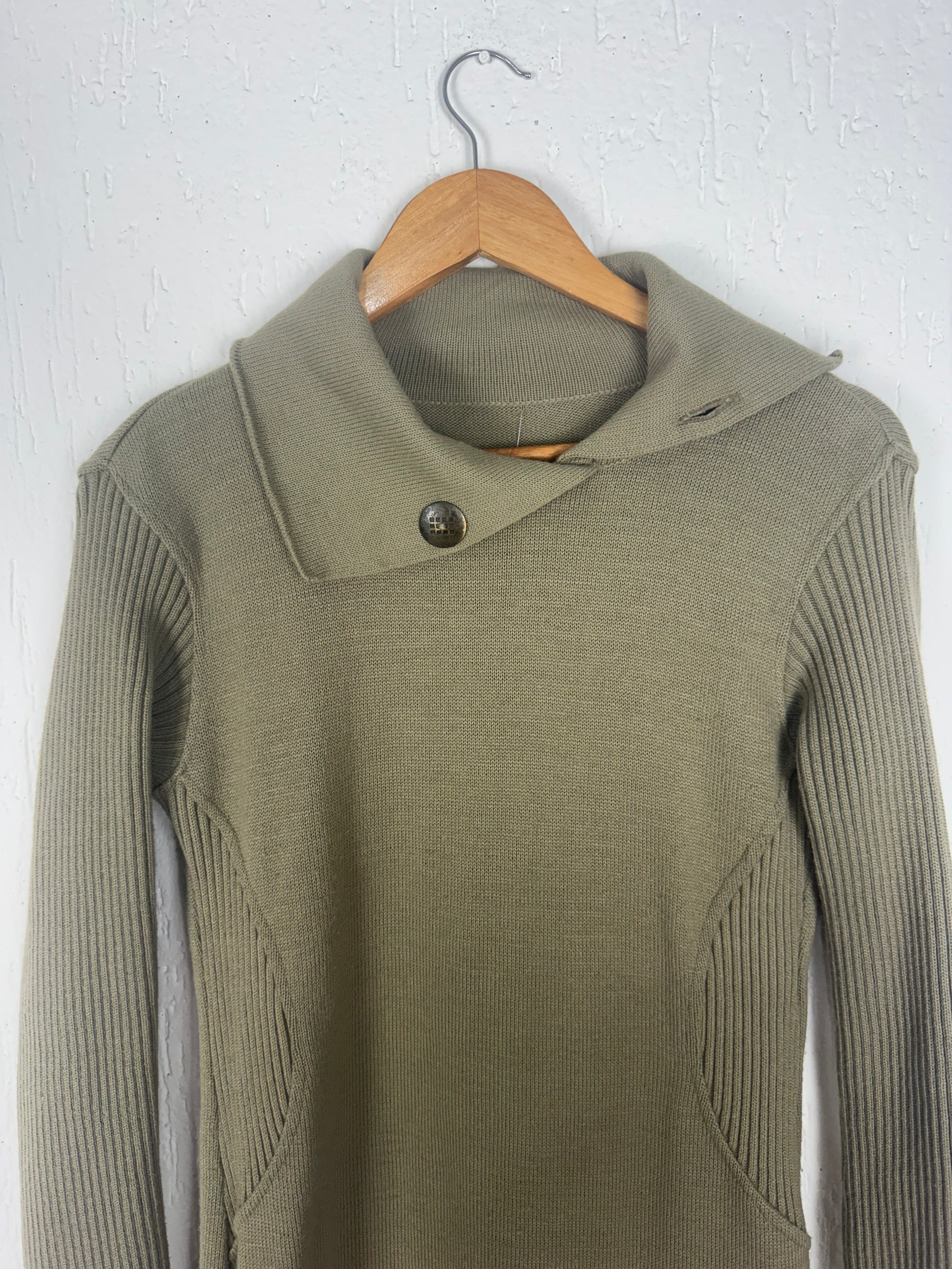 Vestido Tricot Premium Gola Assimétrica