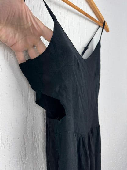 Macacão Pantalona Youcom Preto com Recortes Laterais