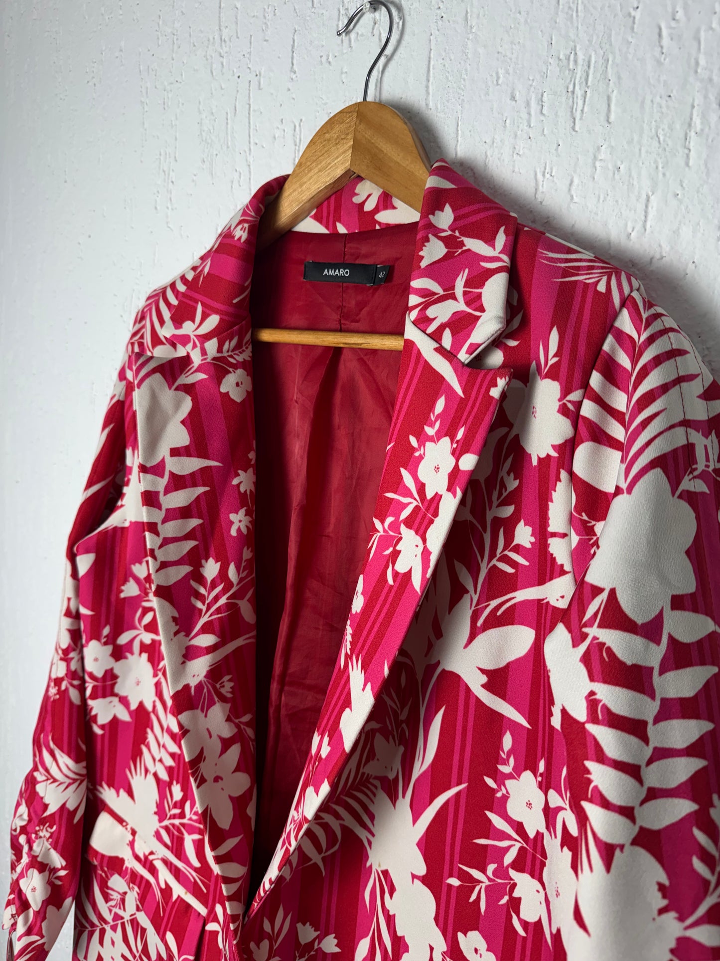 Blazer Floral Tropical Vermelho e Pink