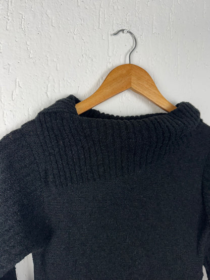 Vestido Tricot Preto Gola Ombro a Ombro