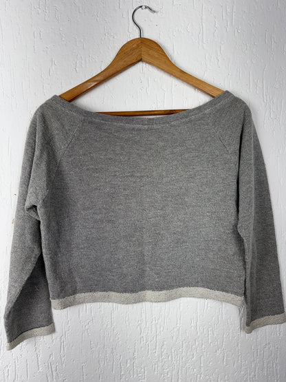 Cropped Tricot Cinza Mescla com Ilhós Metálicos Skara