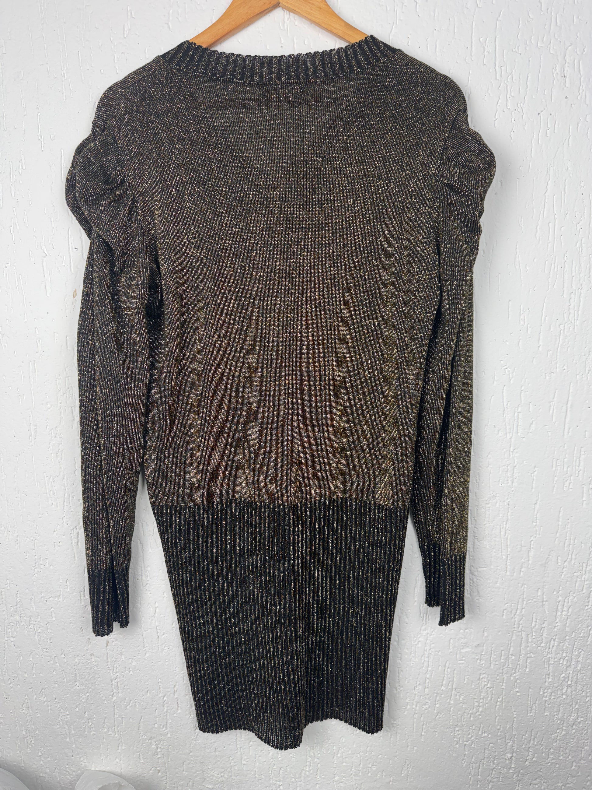 Vestido Tricot Lurex Dourado Mangas Bufantes Decote V