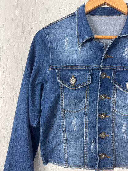 Jaqueta Jeans Cropped Lavagem Média Destroyed