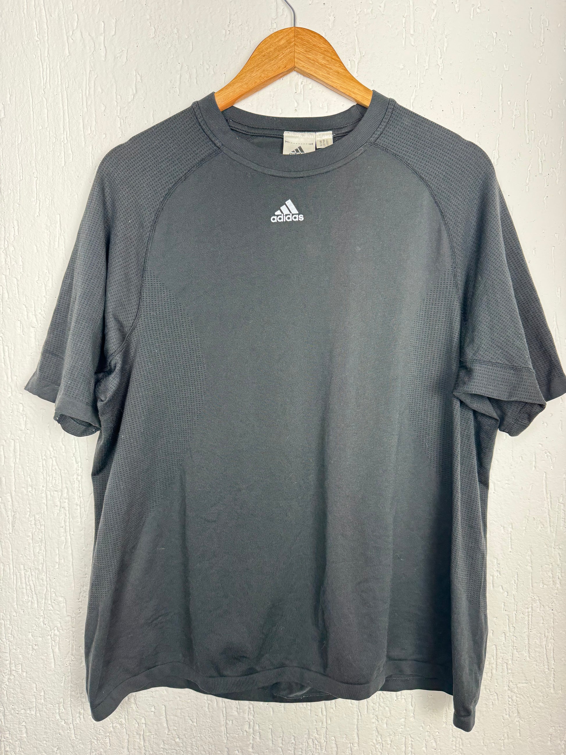Camiseta Adidas Preta Climacool Esportiva