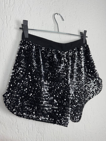 Short Paetê Preto Clockhouse Cintura