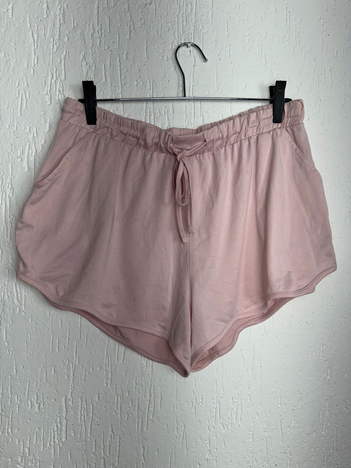 Short Moletinho Confort Rosa Claro com Elástico e Amarração
