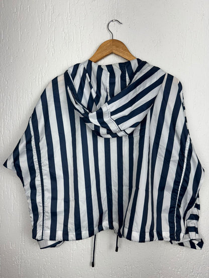 Jaqueta Corta-Vento Listrada com Capuz – Estilo Streetwear Tamanho GG