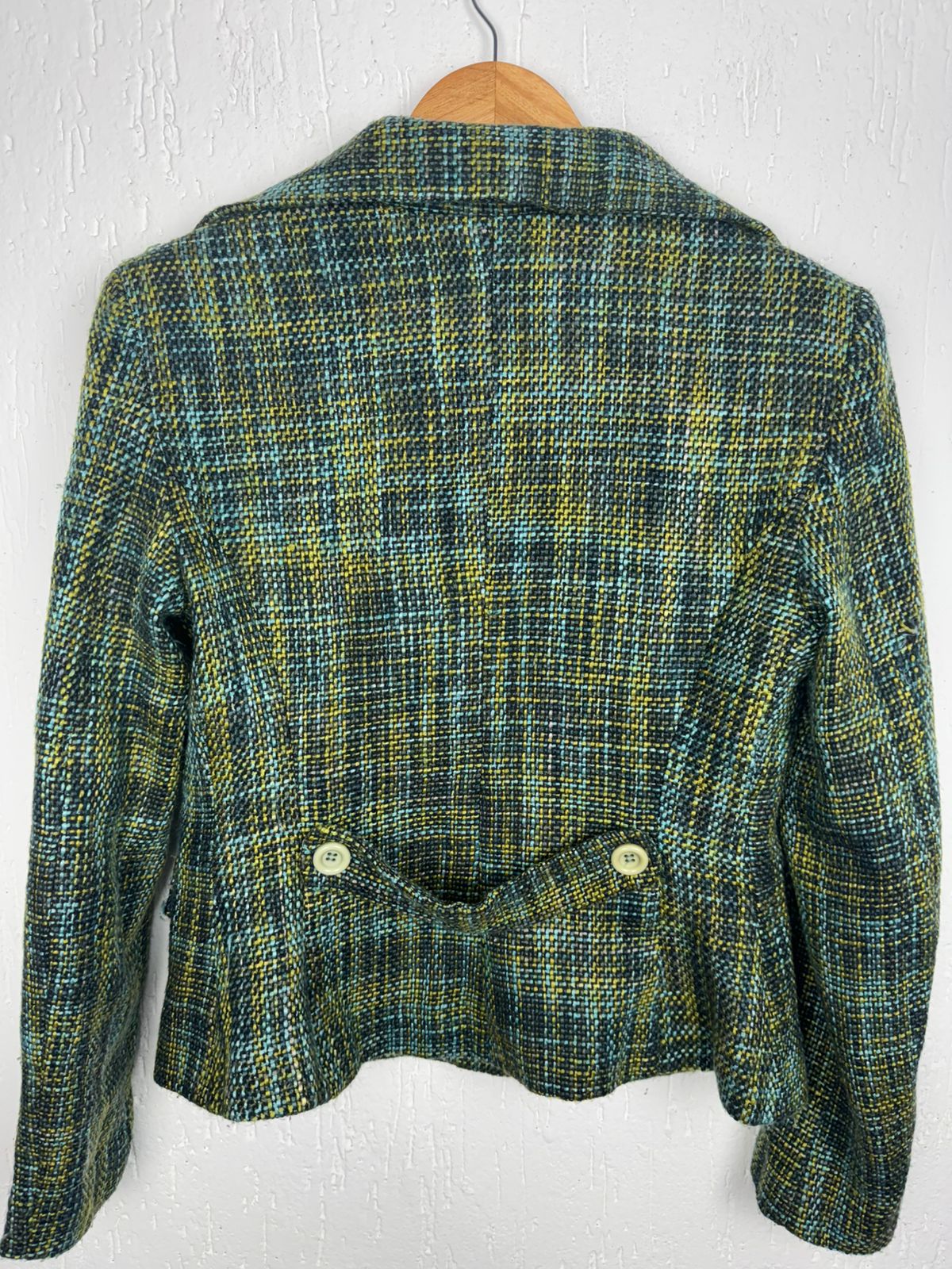 Casaco Blazer Feminino em Tweed Sfarzo – Tons Verdes e Mostarda  tamanho M