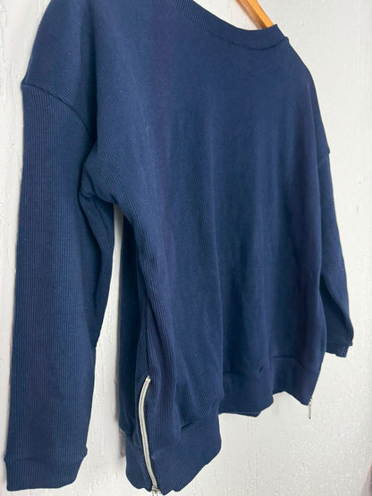 Blusa de Moletom Canelado com Zíper Lateral – Azul Marinho Tamanho G