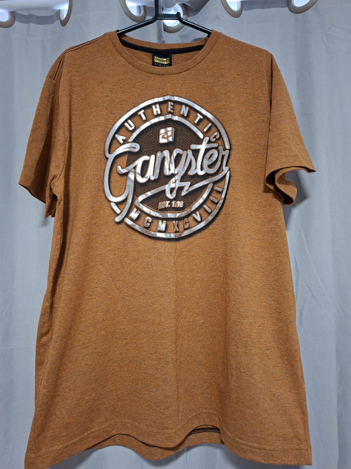 Camiseta masculina da Gangster tamanho G, peça nova na etiqueta!!!
