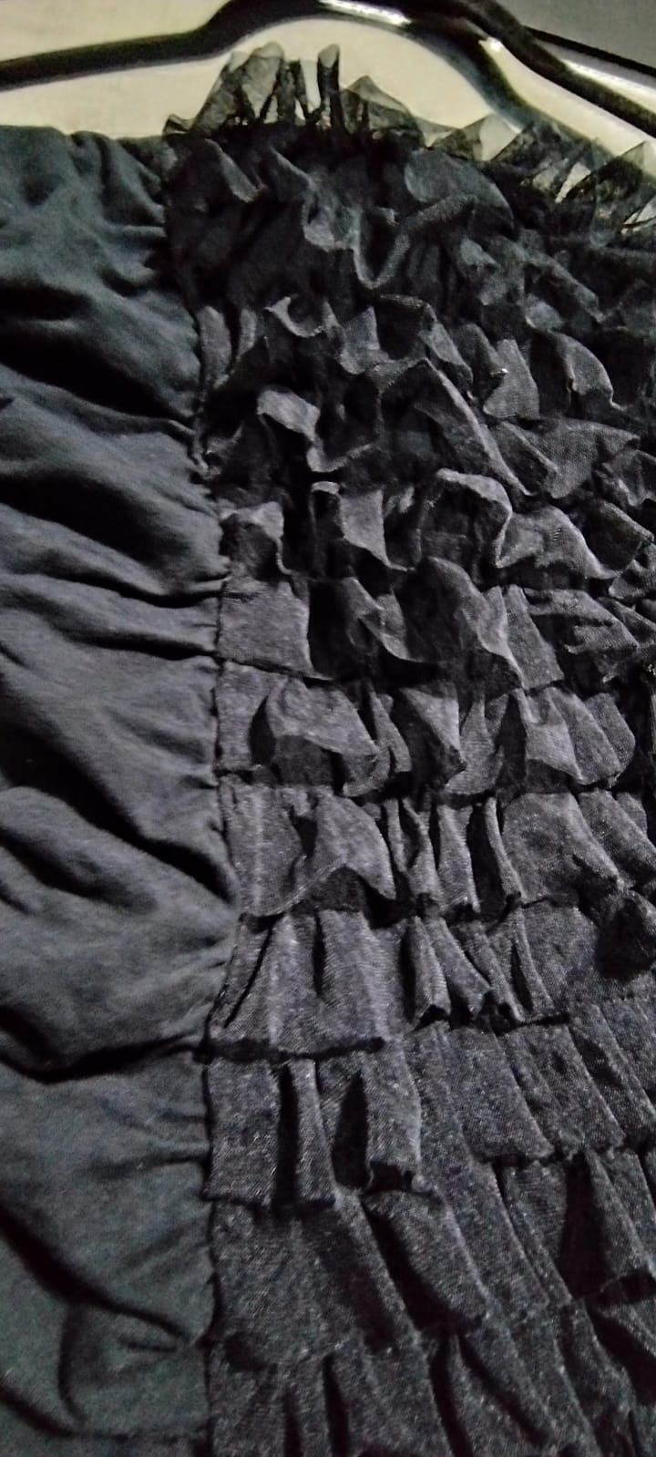 Vestido Preto Tomara Que Caia Tule Com Babados – Tamanho P/M