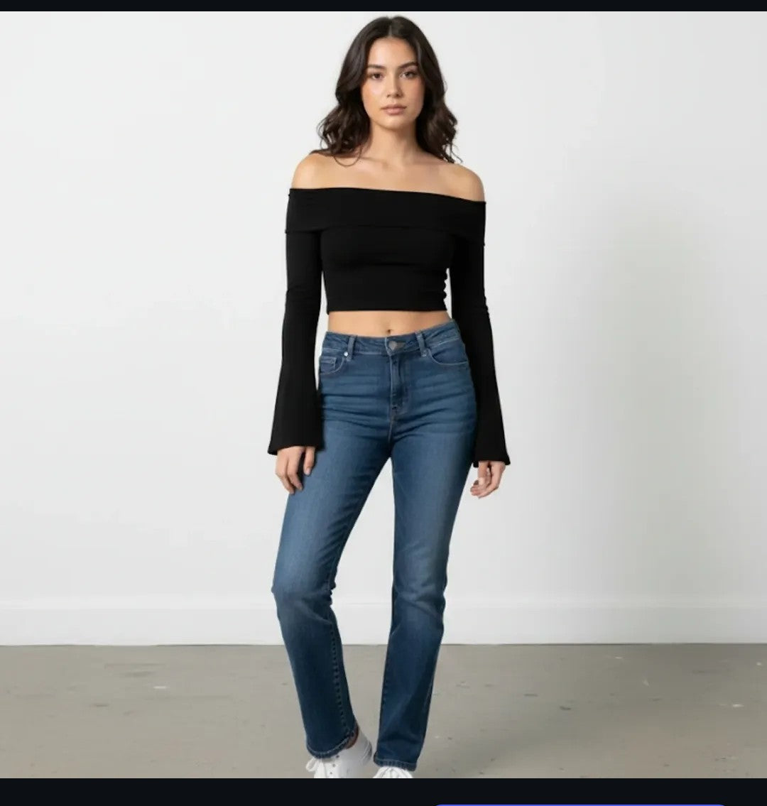 Kit look estiloso: Blusinha Ombro a ombro tam P + Calça Jeans Reta tam 38